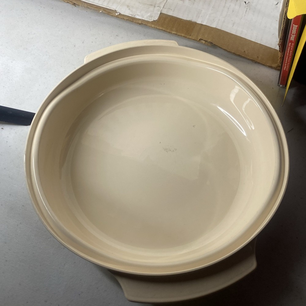 Tupperware 3 Pcs Microwave Cookware 2194A 2210A Lid 2193A Stackable Round Almond