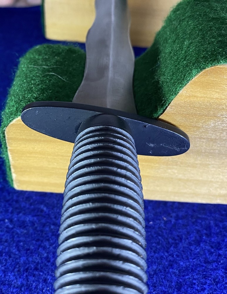 Reworked Modern 6" Blade Commando Style Dagger w/ Leather Sheath