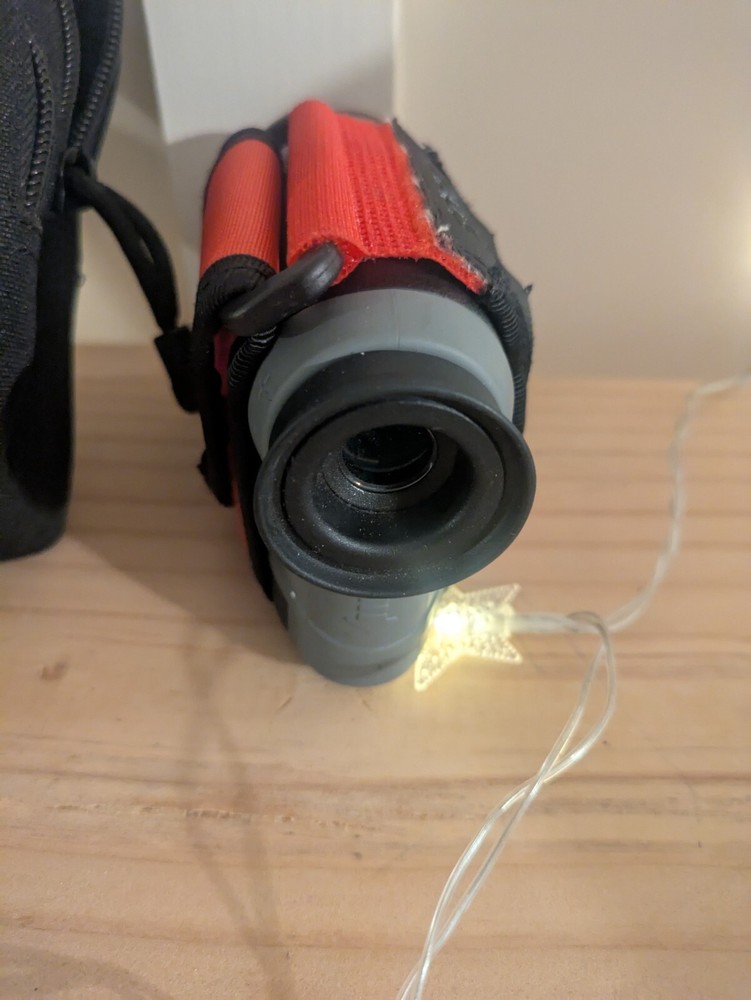 Unieye Lazer Rangefinder And Case