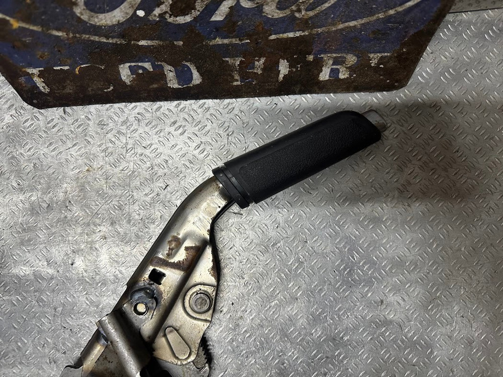 FORD FOCUS MK2 2005 - 2011 HANDBRAKE LEVER