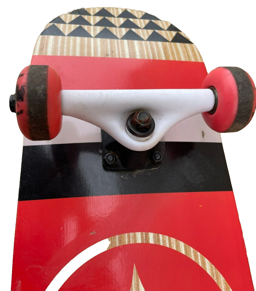Maple Skateboard 31" x 7-1/2" Complete Board, w/ Maple 53 Wheels