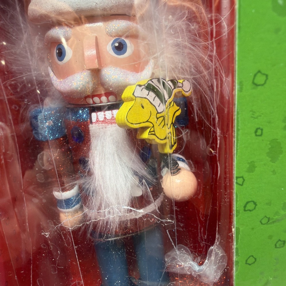 Kurt Adler Hollywood Nutcracker Collection, Peanuts Snoopy Nutcracker, 12"