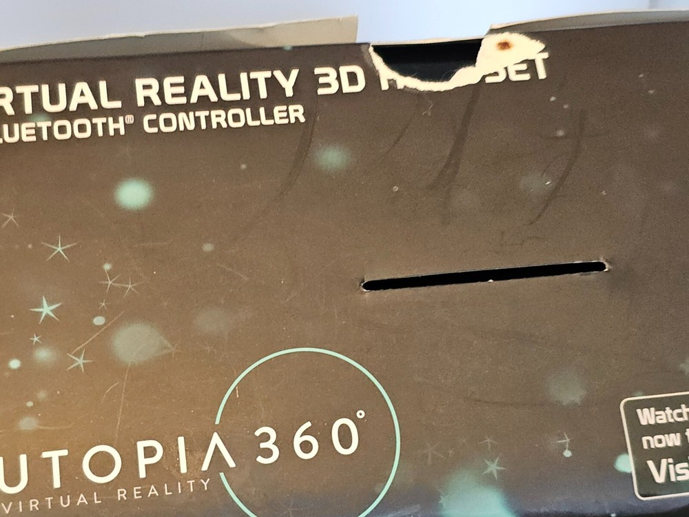 Utopia 360 Virtual Reality 3D Headset + Bluetooth Controller