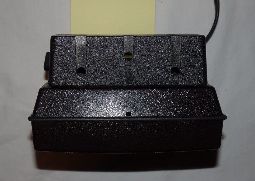 Motorola HSN4018B External Speaker With Bracket - for CB, Ham, Scanner- Tested