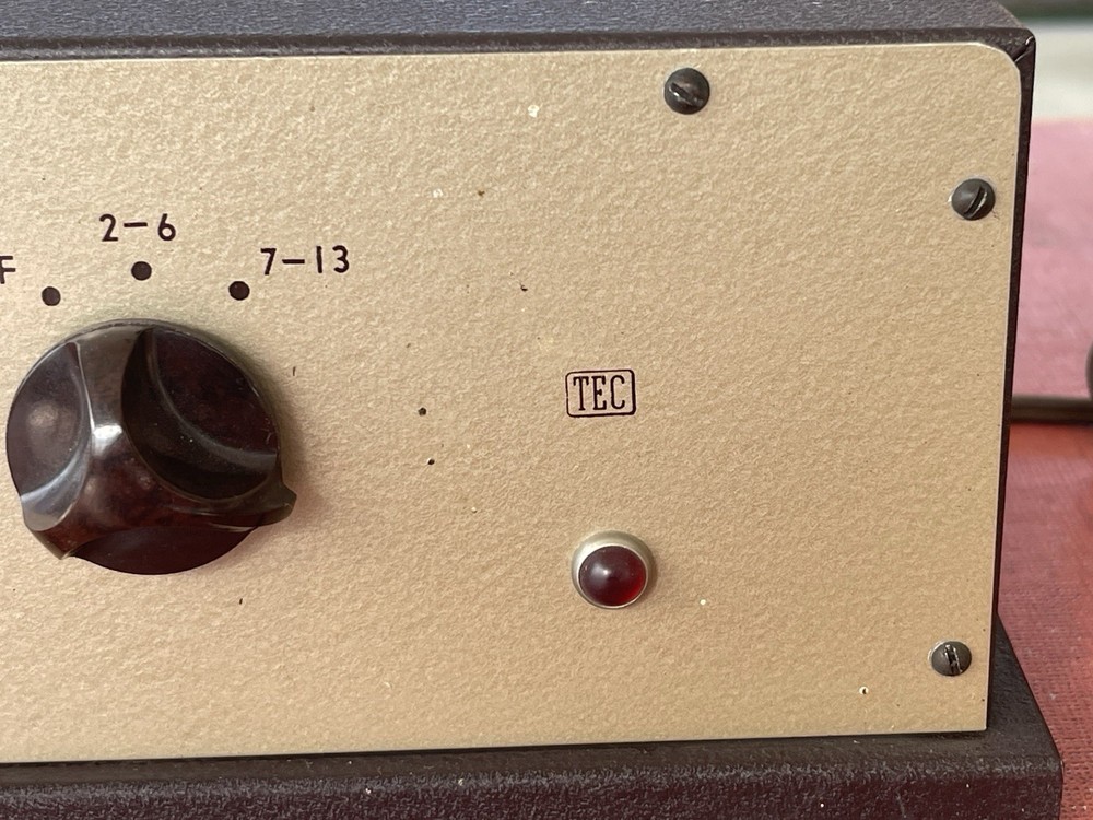 TEC TELEVISION SIGNAL BOOSTER