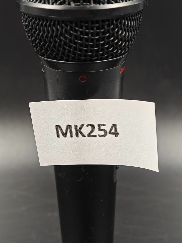 Uni-Directional Dynamic Microphone Black Used Working