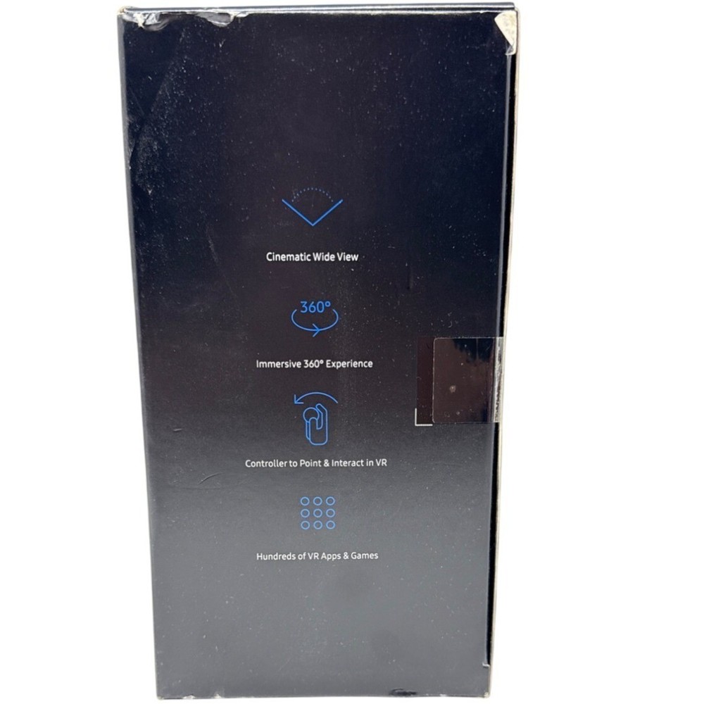 Samsung Gear VR with Controller Powered by Oculus Immersive 360° Experience