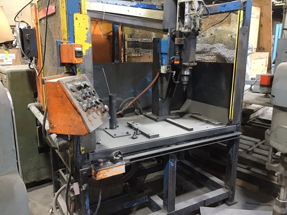 Selfeeder drill station