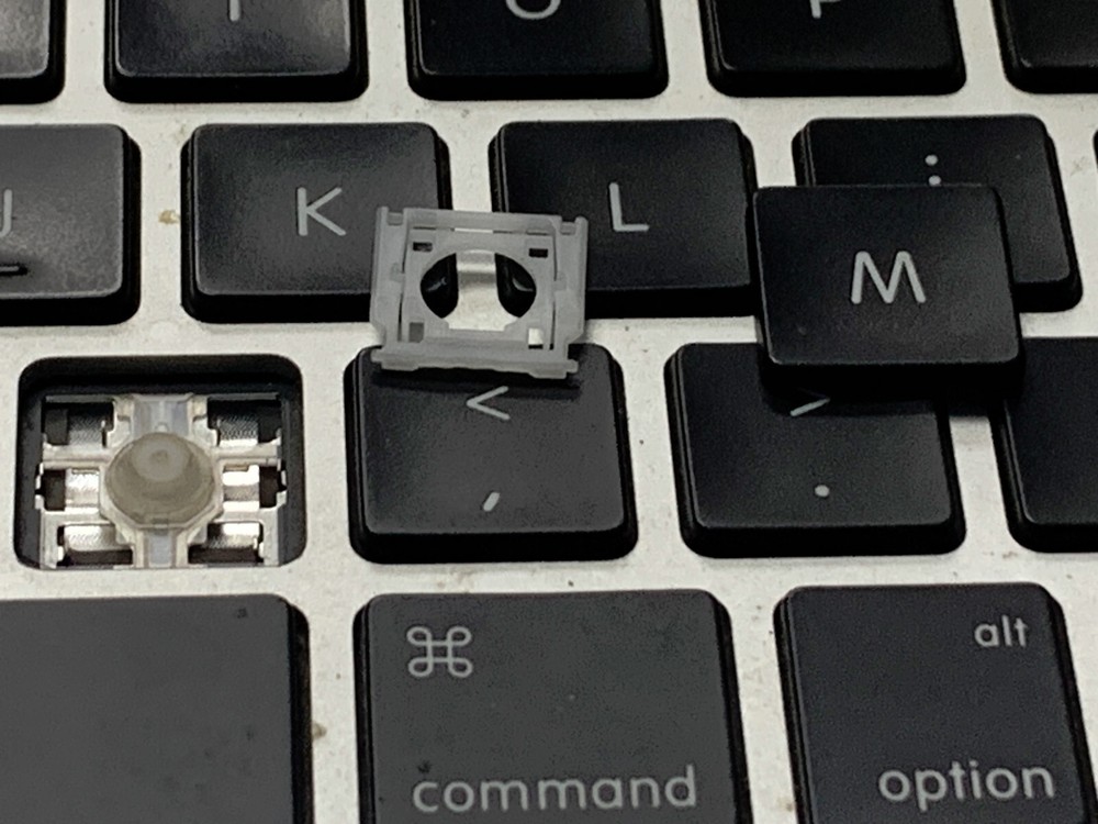 🔑ORIGINAL APPLE MACBOOK PRO 15" A1398 Replacement Key*KEY CAP & HINGE* AC06