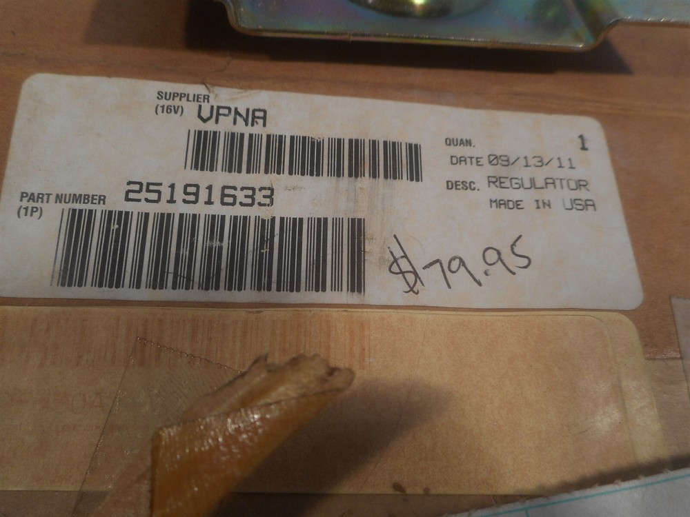 25191633 New OEM Mack Regulator, Front Right 48QS400A NOS