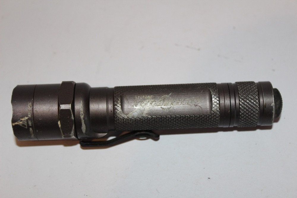 SureFire E2E Executive Elite Flashlight Black 6V Incandescent Tactical Light EDC