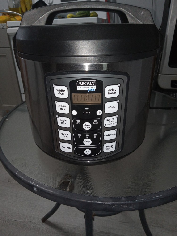 Aroma Rice Cooker Pre Owned