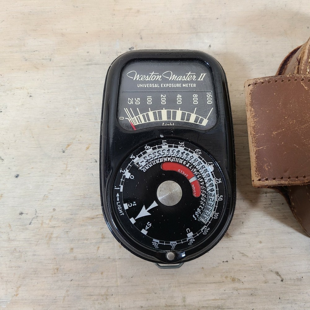 Vintage Weston Master IV Universal Exposure Light Meter Model# 745 with Case
