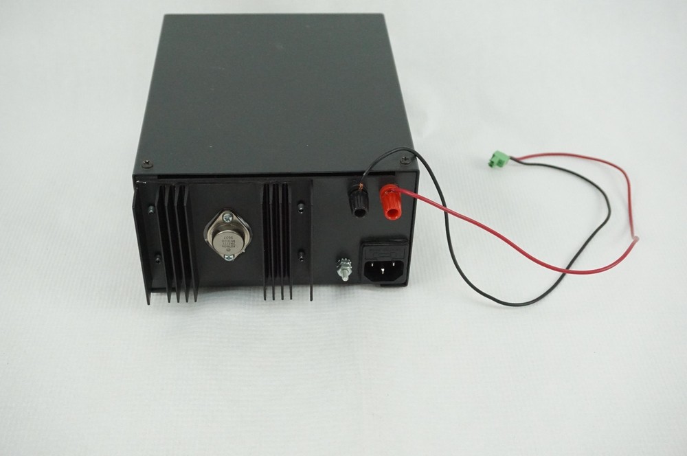 Astron RS-7A 7A AMP Surge 13 Volt Power Supply