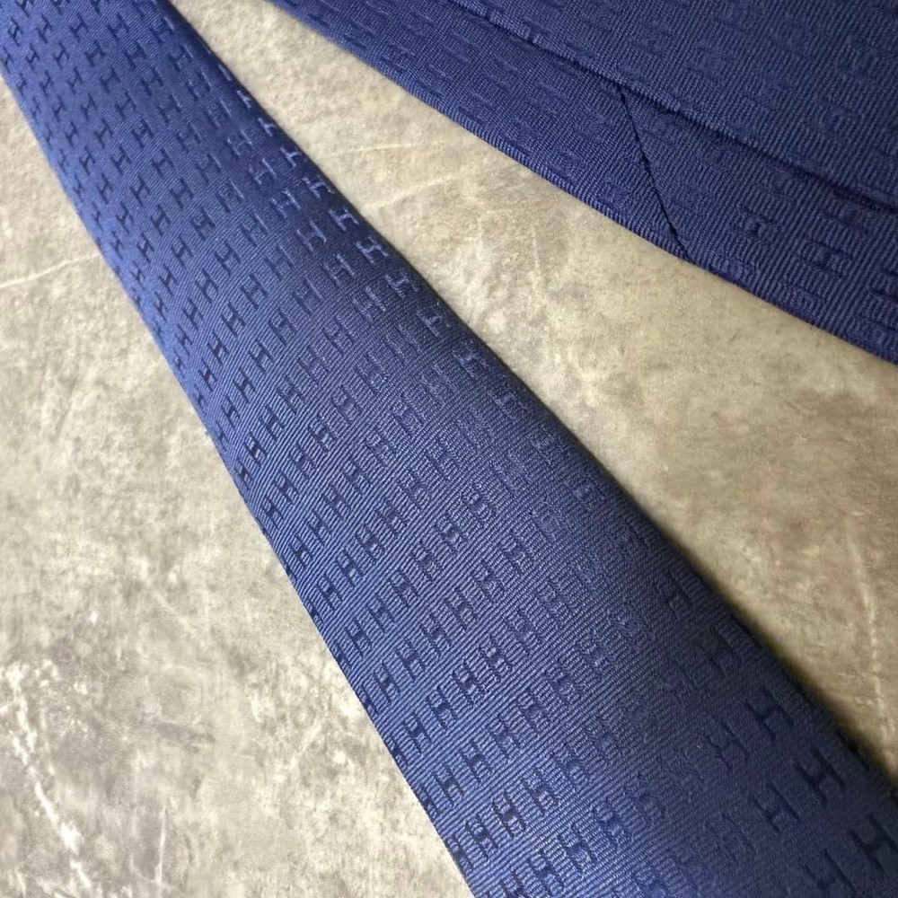 HERMES Tie Navy Fason H Pattern
