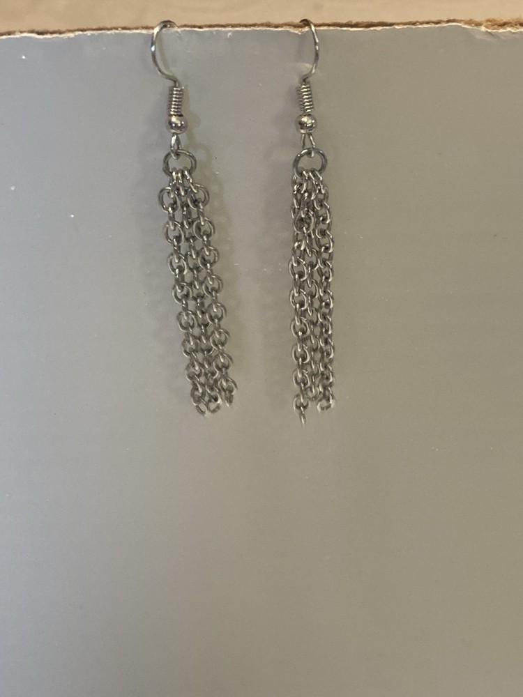 Silvertone Chain Tassel Pierced Earrings Dangle Flow Long Metal Hook