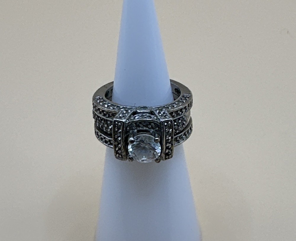 925 Sterling Silver CZ Ring /Size 5