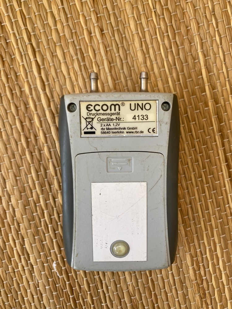 Ecom UNO Pressure Gauge