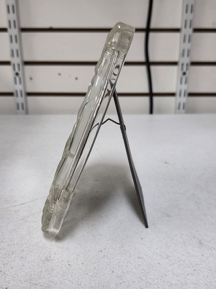 Mikasa 9" Oval Frame Classis Frame