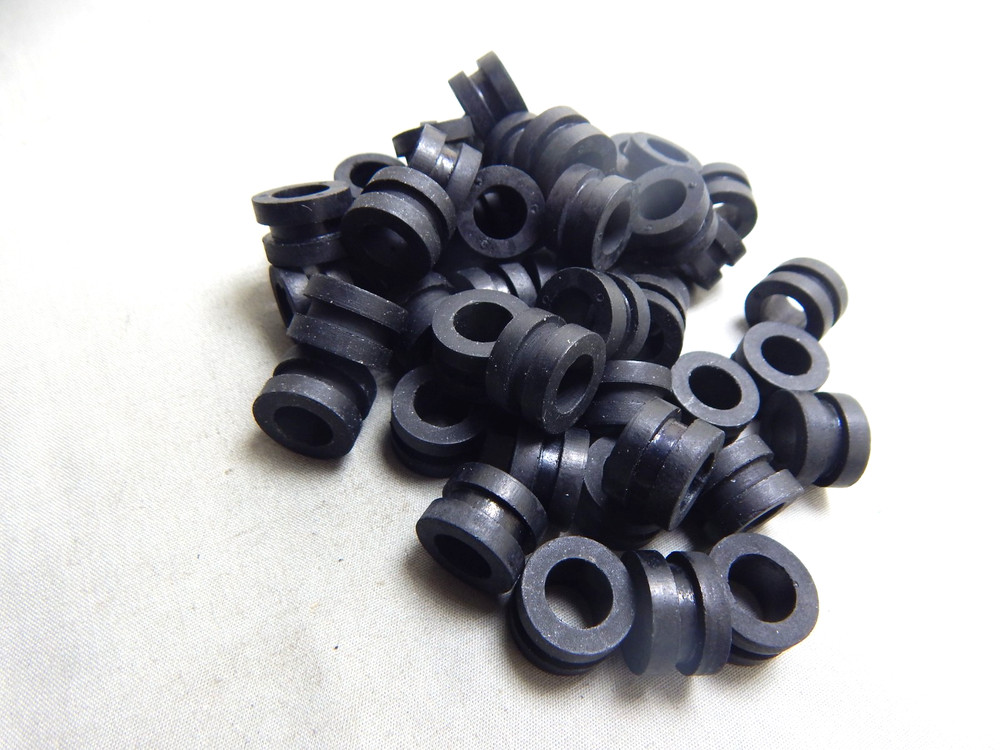 11/32" ID RUBBER GROMMETS