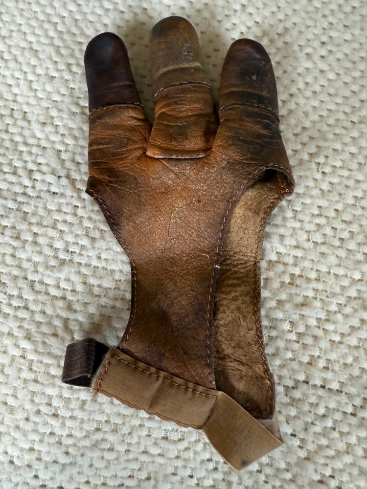 Vintage Archery Glove Finger Tabs