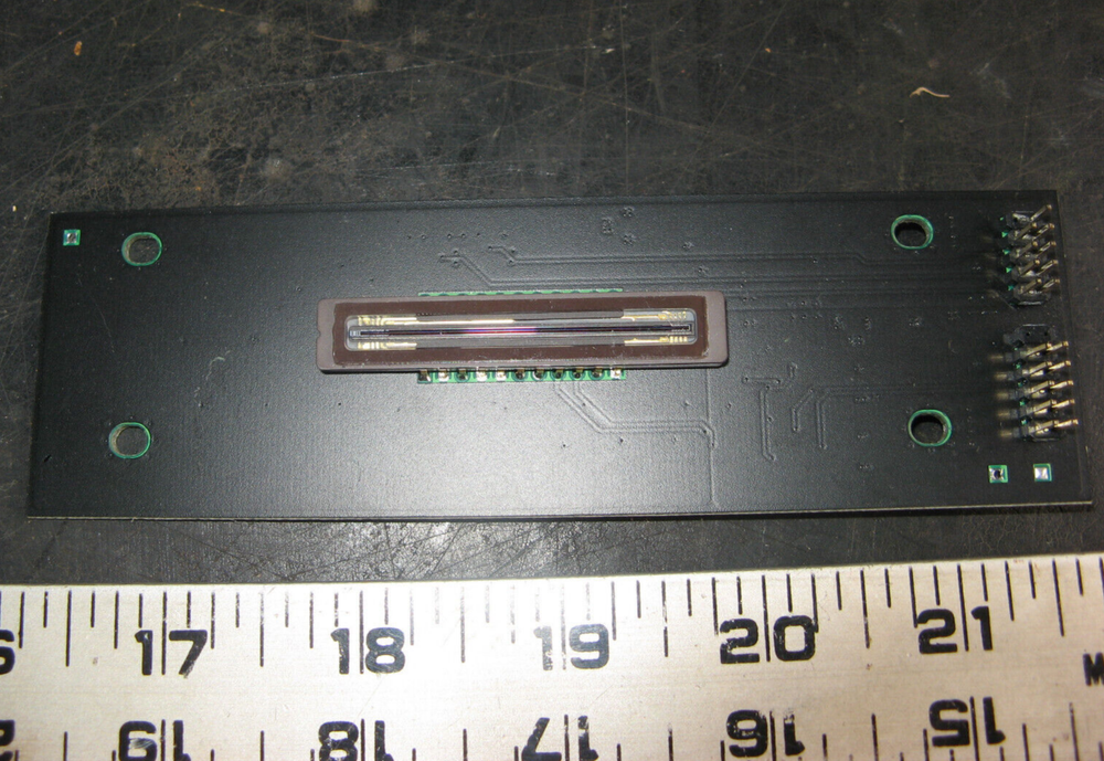 CCD LINEAR IMAGE SENSOR 9x50mm w DRIVER CIRCUIT BOARD HOU-29500