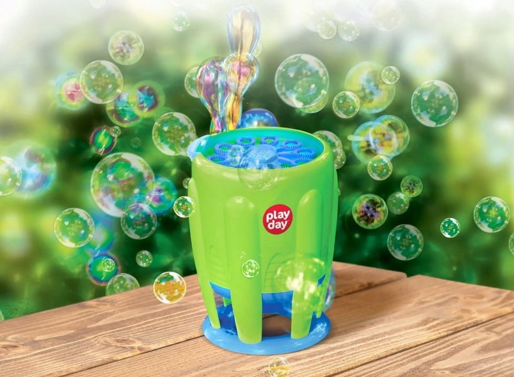 Play Day Bubble Jet Includes 4oz Bubble Solution Children Ages 3+ Requires Batte