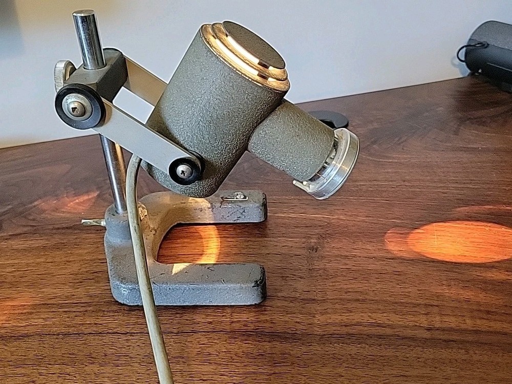 Vintage American Optical Microscope Illuminator Light Projector B1