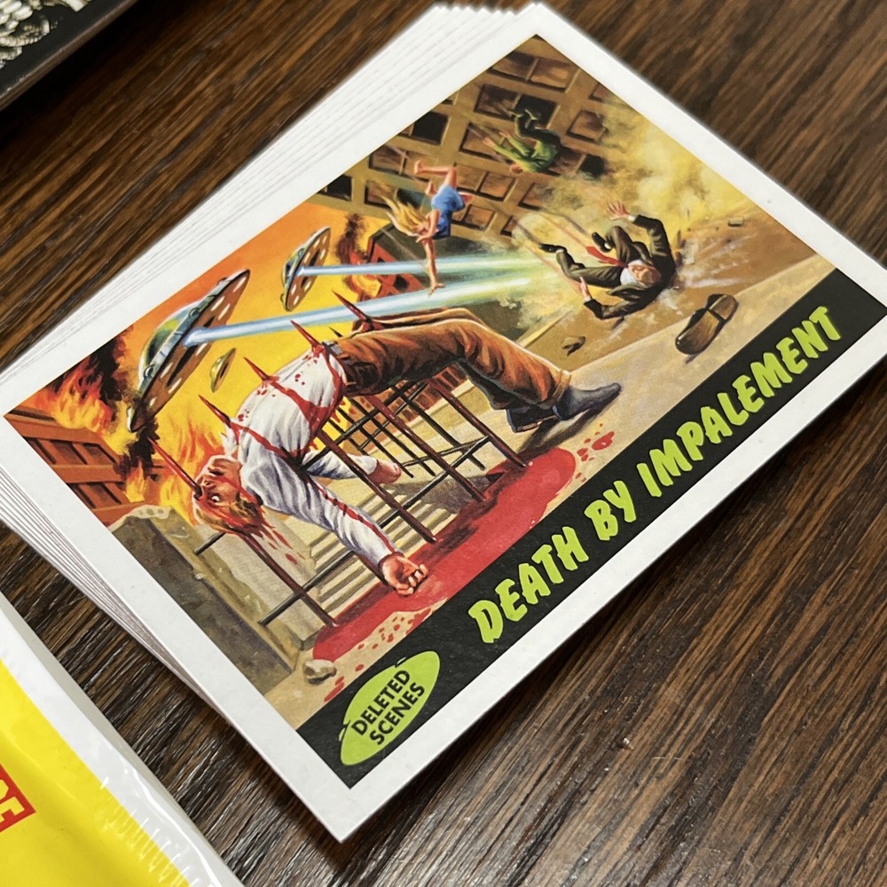 2012 MARS ATTACKS HERITAGE 55 BASE 10 SCENES 15 UNIVERSE 2 WRAPPERS 80 TOTAL