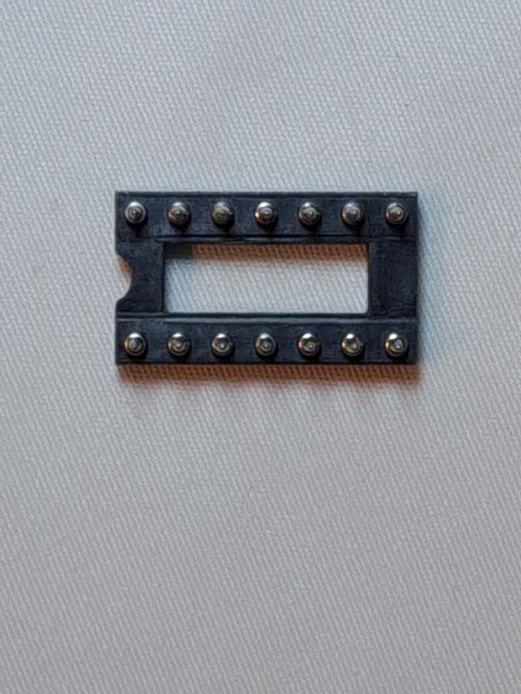 Pun Low Profile Machine Tooled solder Tail IC Socket Gold Plated 14MLPJP14