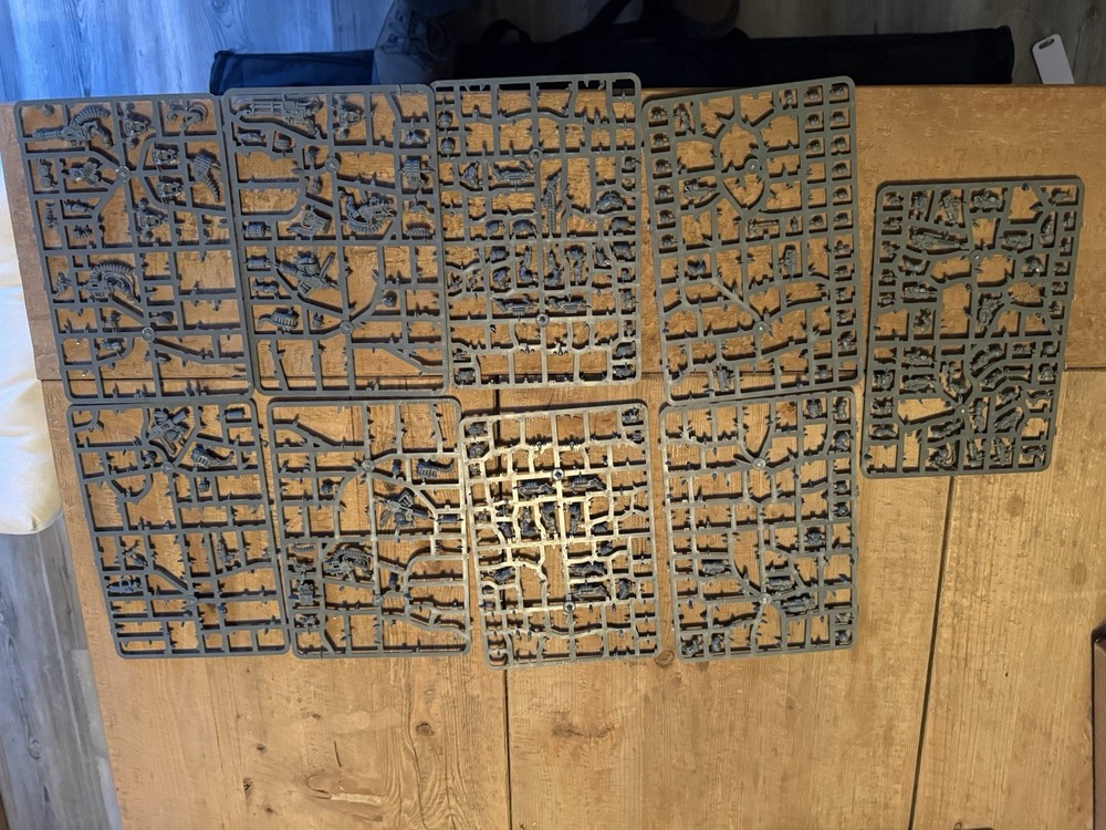 Bits And Pieces Warhammer 40K