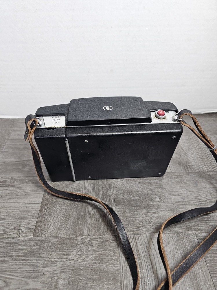 Polaroid Automatic 100 Land Camera w/ Hard Case