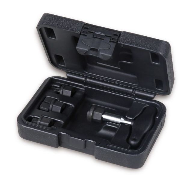 Wrench exhaust cap socket