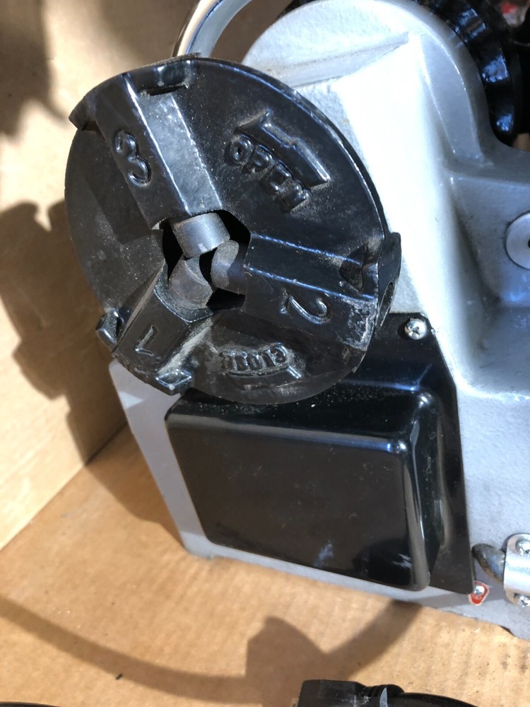 Electric Pipe Threader Machine 1/2"-1" Pipe Threading Machine, Z1T-AF