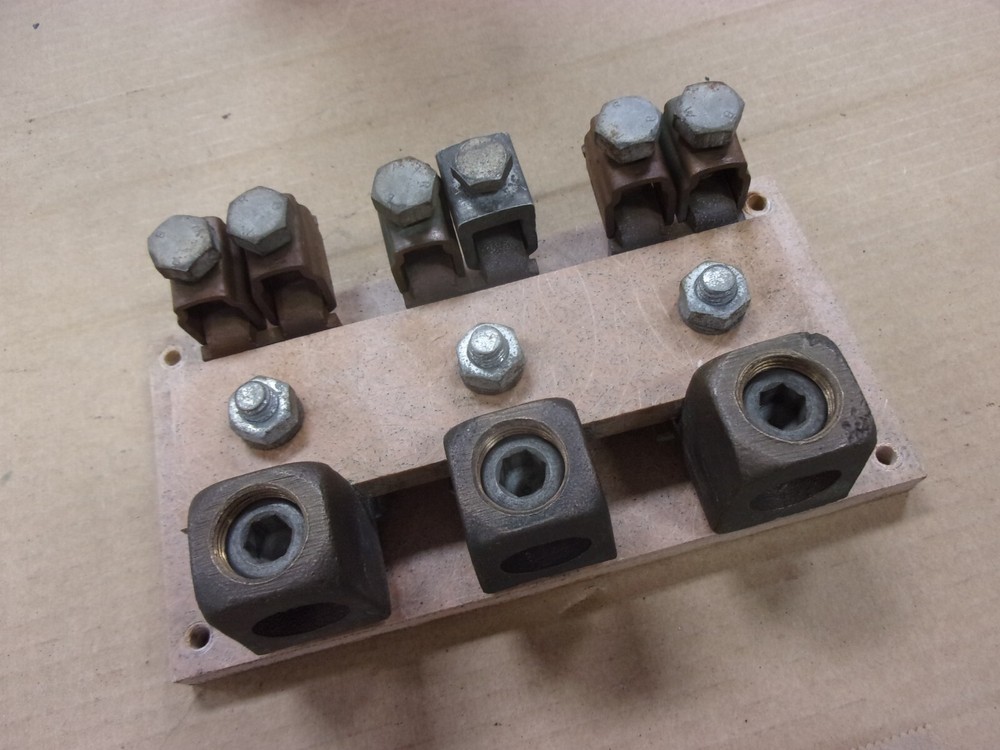Motor Generator Input Output Buss Line Connection Terminal Board 3Ph 6-4/0 Wire