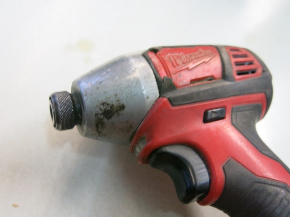 Milwuakee 2656-20 1/4" Hex Impact (Bare Tool)