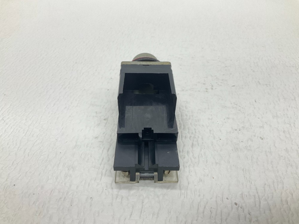 Allen Bradley 800MR-HX2B Selector Switch Ser. A 800MR (TSC)