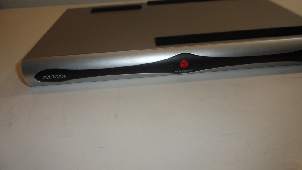 POLYCOM VSX 7000e 2201-22230-201 VIDEO CONFERENCING UNIT