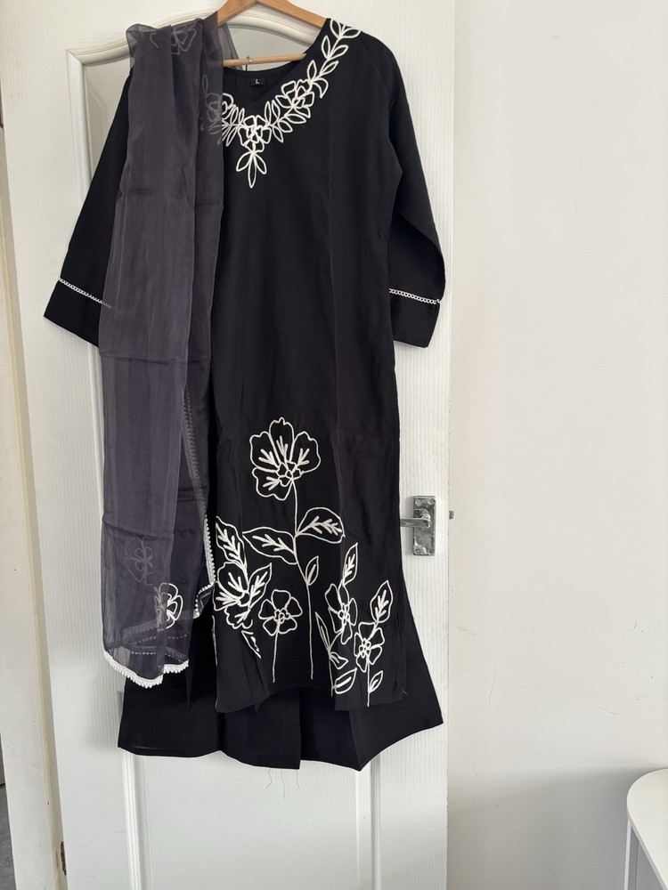 Kurta Suit Set Size-L