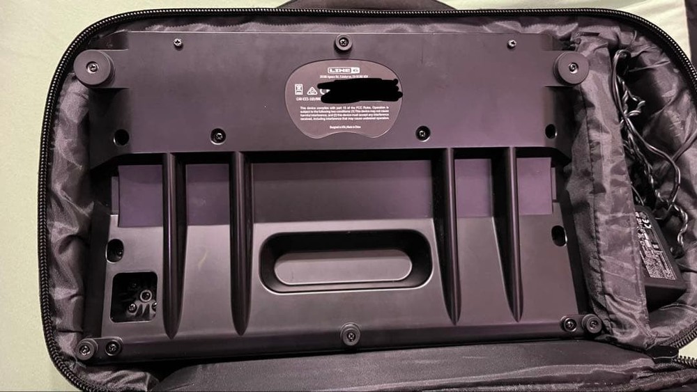 Line 6 POD GO with Dedicated Gig Bag