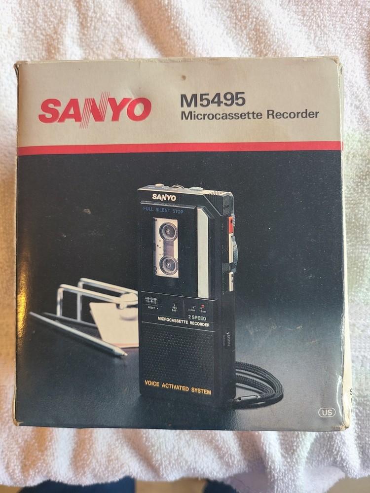Sanyo M5495 Microcassette Recorder