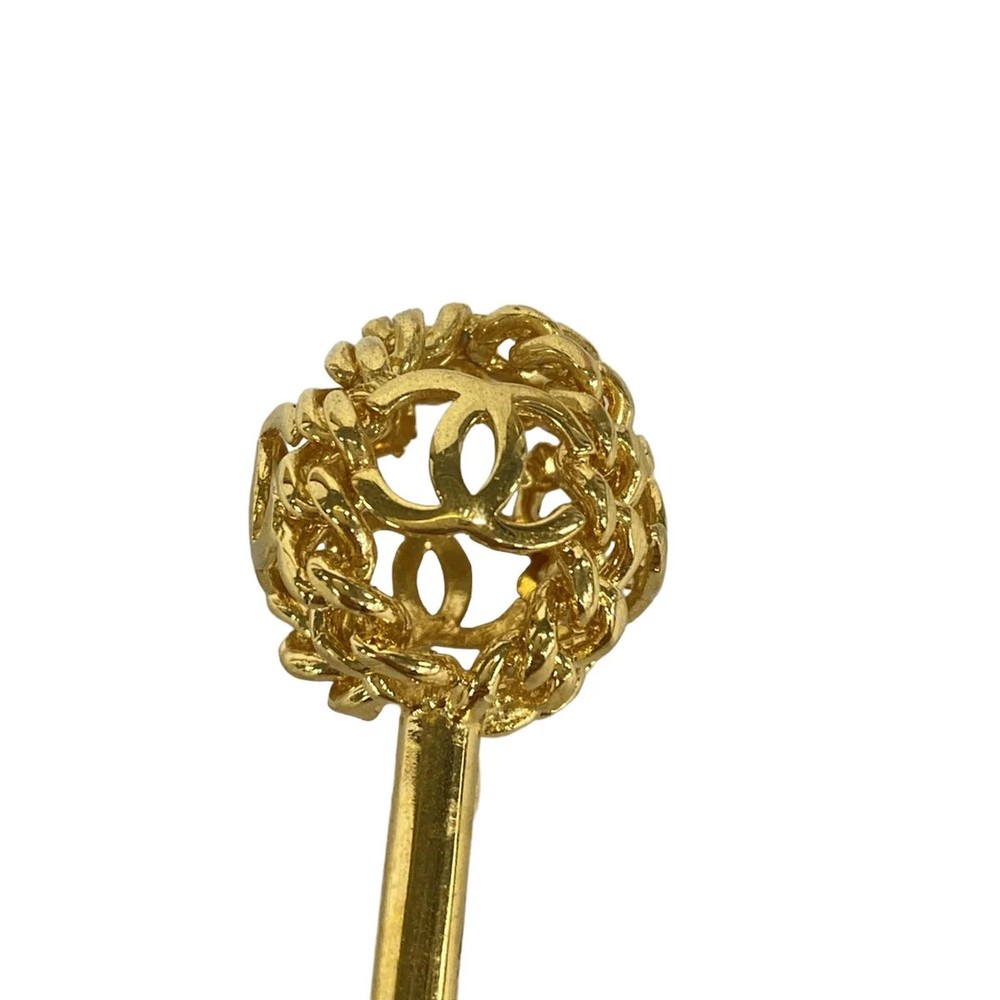 CHANEL - Gold Hardware Accessory
