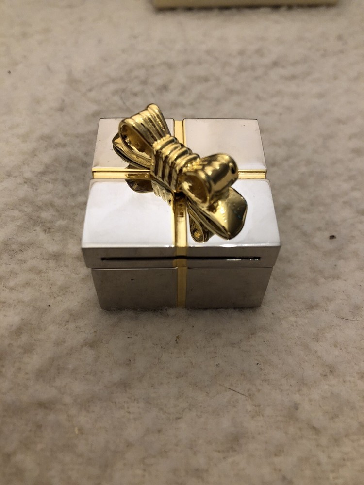 Mini Brass Metal Present Clock Battery Powered With Picture Frame