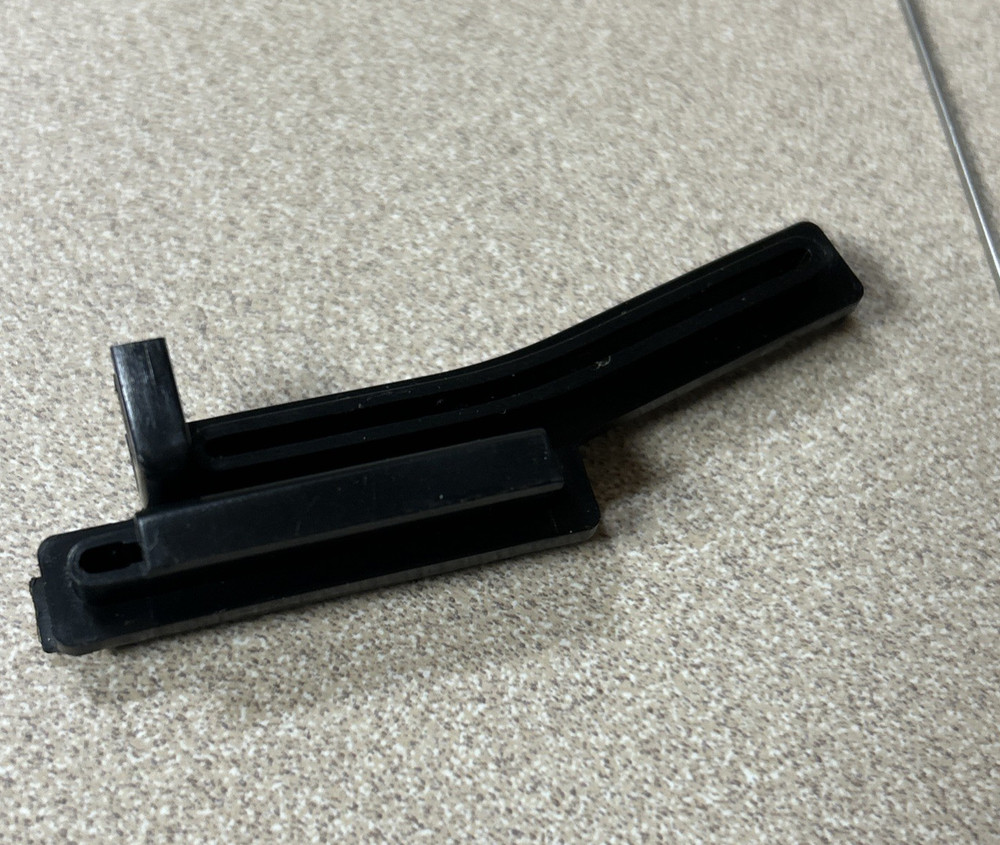 Hitachi PS-48 Plastic Guide Original