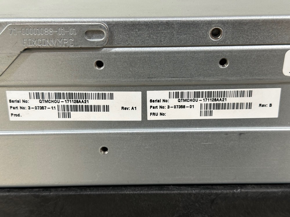 Quantum QXS 24-bay SAS disk array w/ Dual 3-07364-01 Quantum SAS SAN Controller