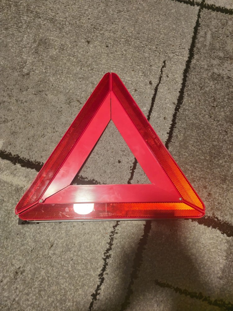 Warning Triangle - Used, Working With Light Scratches