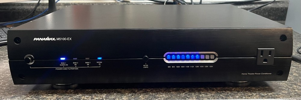 Panamax M5100-EX Surge Protector 11-Outlets Power Conditioner (MPP019820)