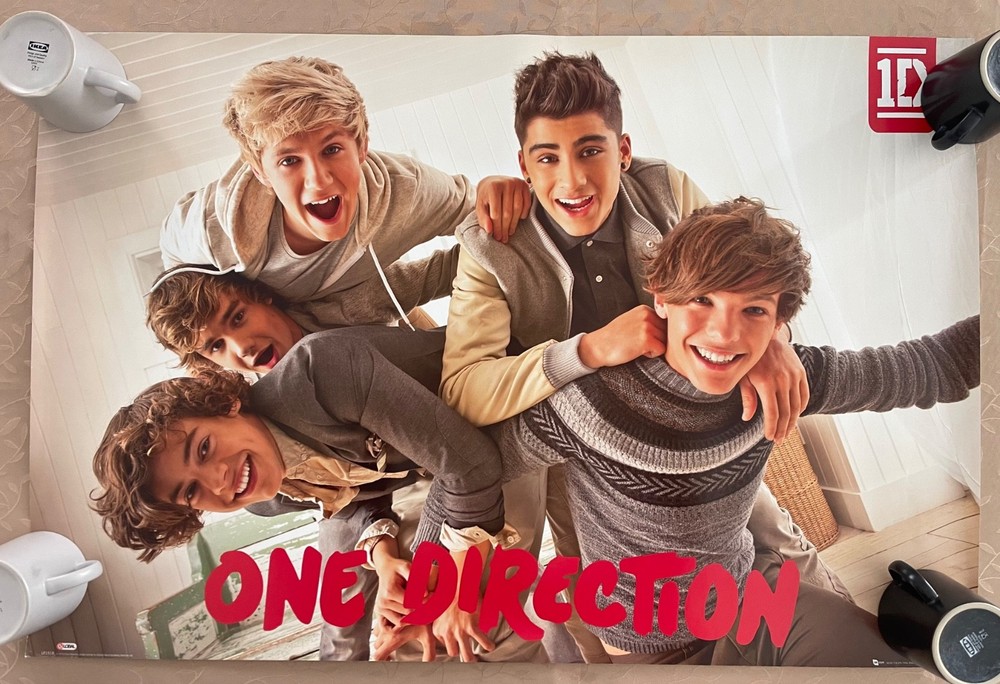 ONE DIRECTION , MUSIC BAND,AUTHENTIC LICENSED 2012 POSTER