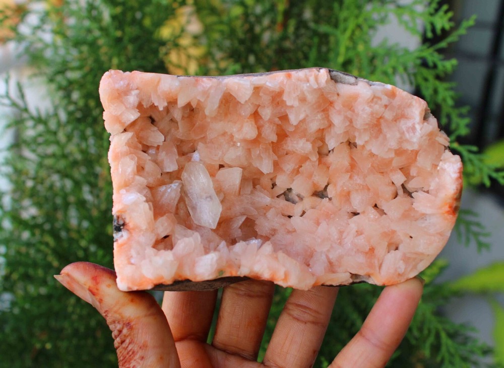 Heulandite Format On Matrix Minerals Specimen #M16
