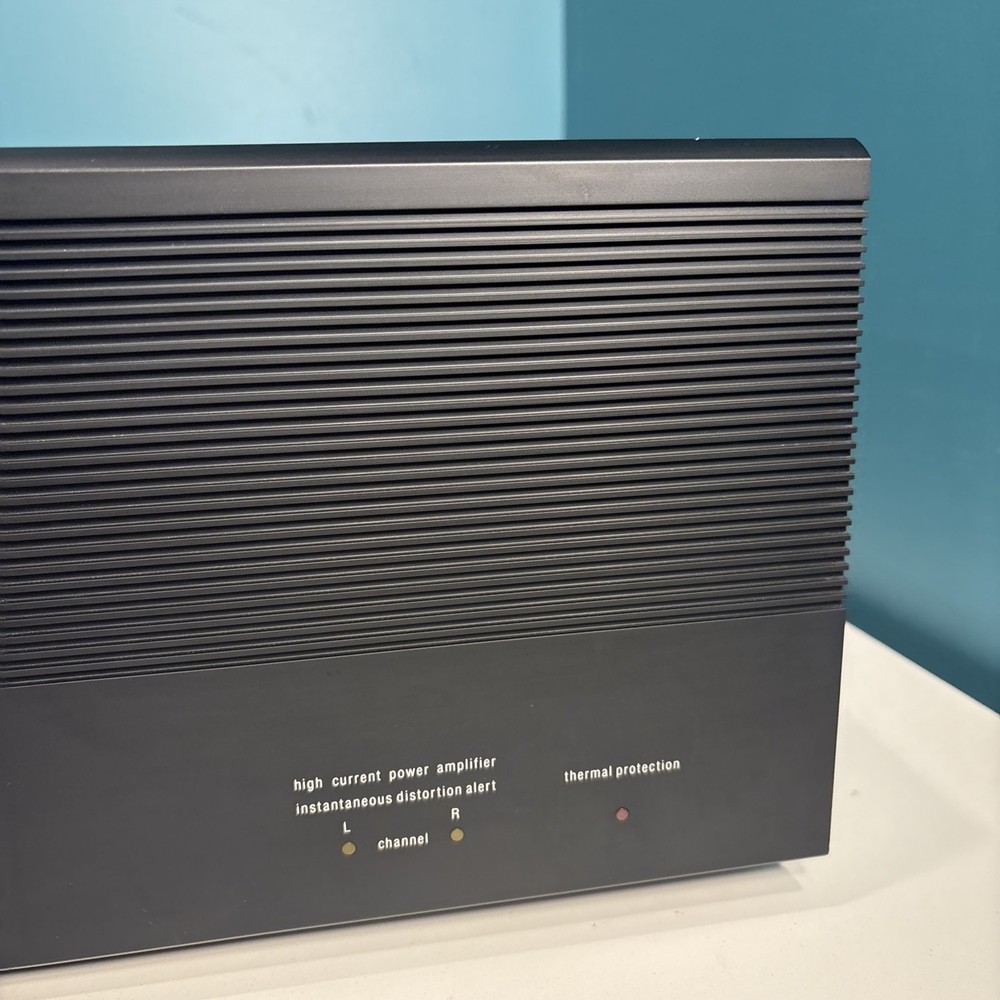 ADCOM MODEL GFA-555 II POWER AMPLIFIER Mint Condition